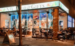 Outdoor Tasting "Room" at NW Food & Gifts